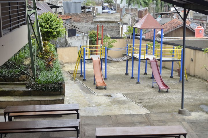 Children's play area - outdoor