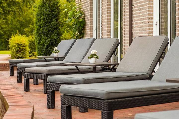 Sundeck 22 of 24