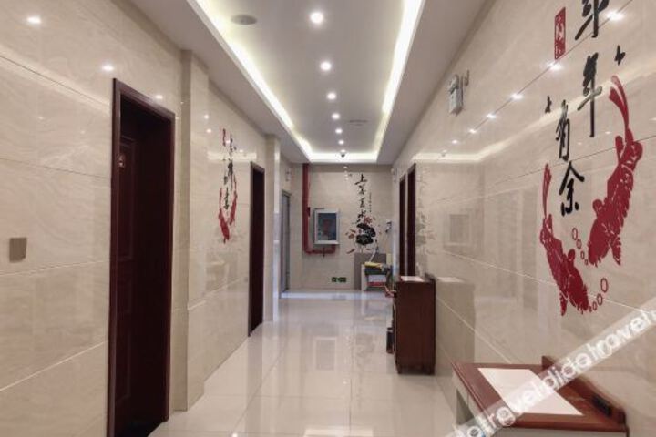 Hotel 3 of 8
