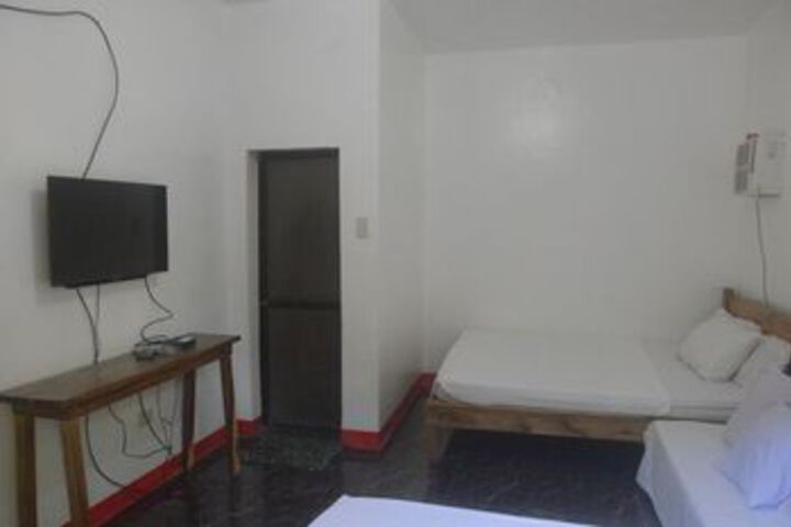 Room 16 of 26