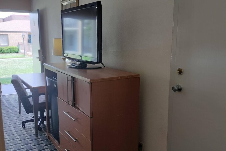 Room 63 of 190