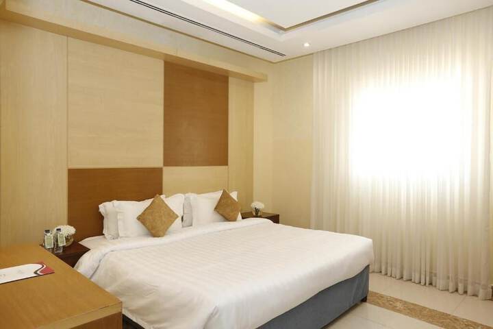 Room 14 of 25