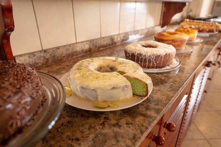 Breakfast/Coffee Service 114 of 166