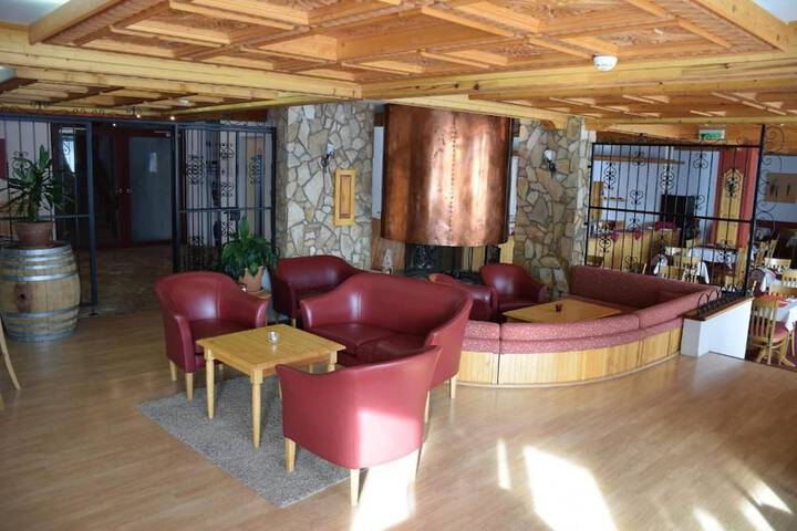 Hotel Interior 4 of 32