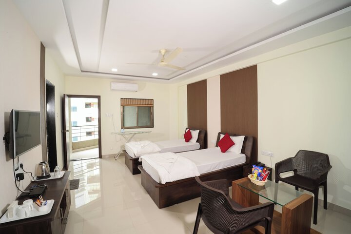 Room 14 of 38