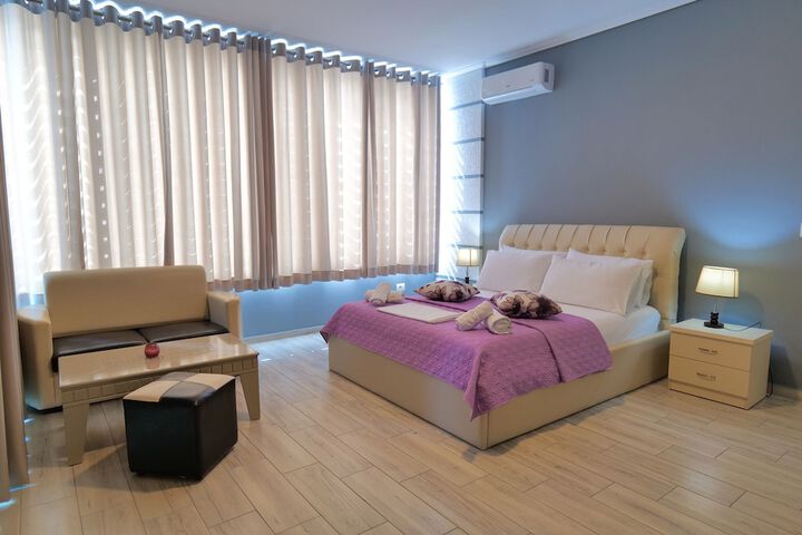 Room 27 of 85