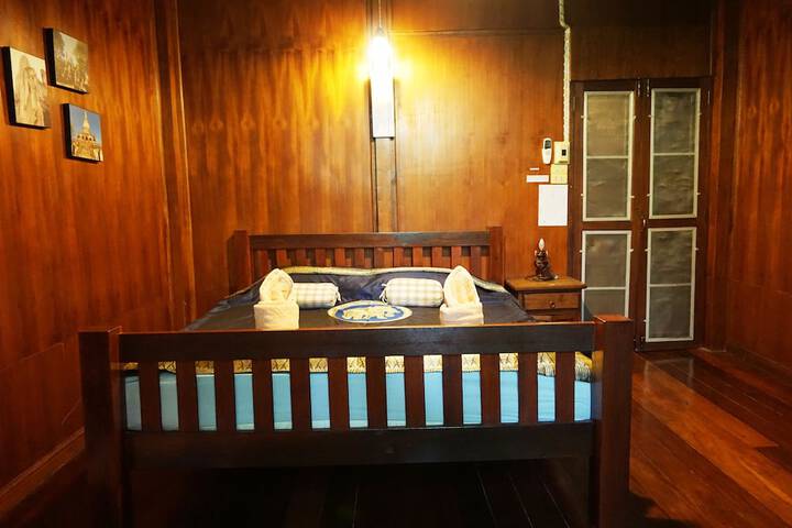 Room 6 of 55