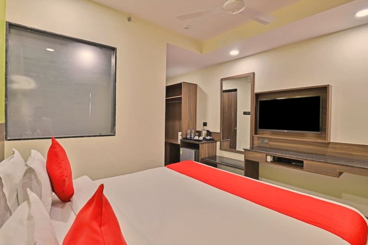 Room 10 of 24