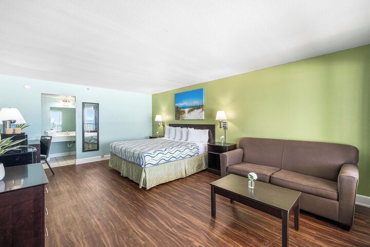 Room 42 of 120