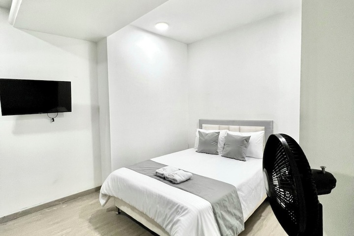 Room 50 of 87
