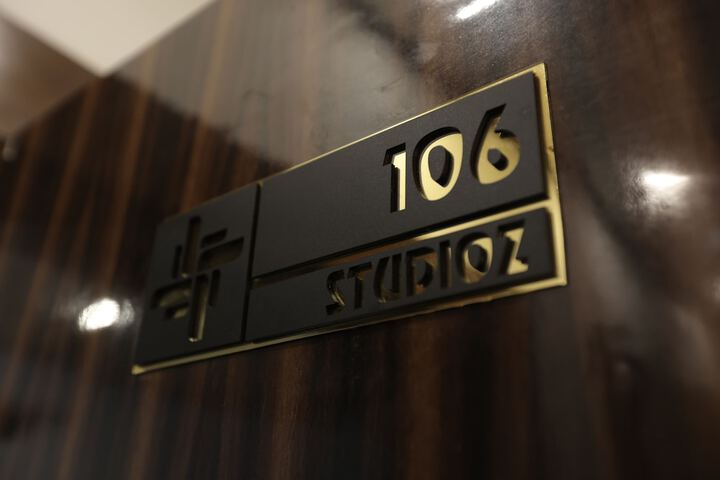 Room 15 of 98