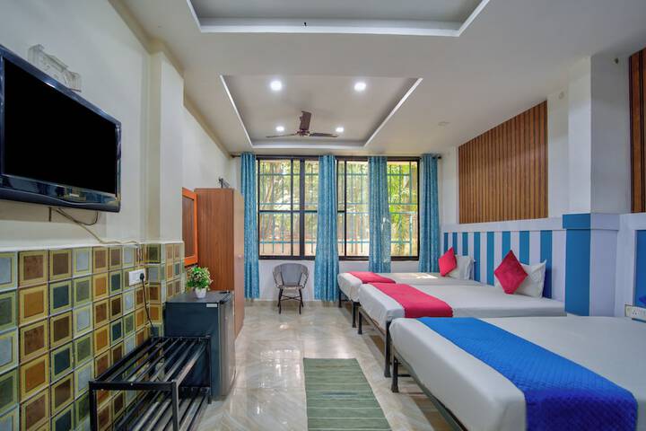 Room 16 of 28