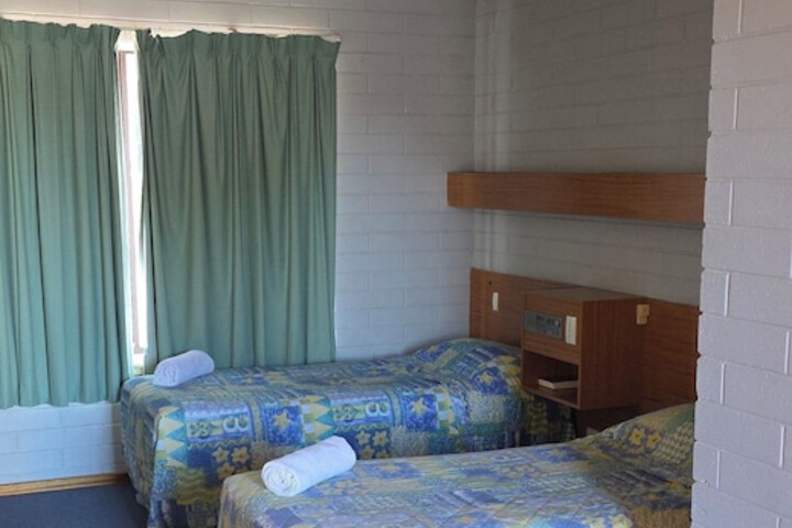 Room 5 of 39