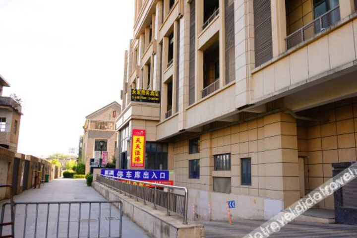 Hotel 5 of 20