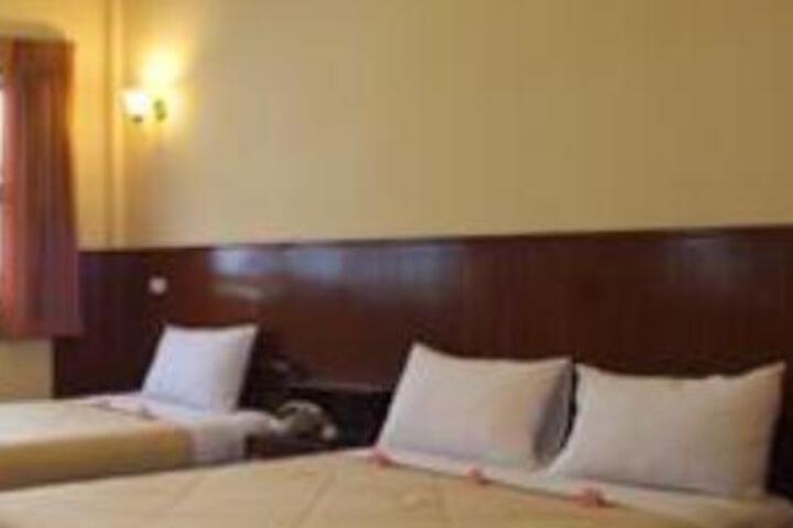 GOLDEN PALACE HOTEL