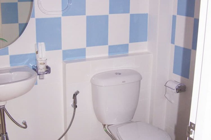 Room 11 of 27