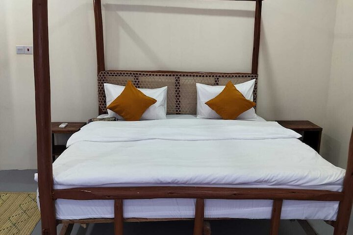Room 5 of 97