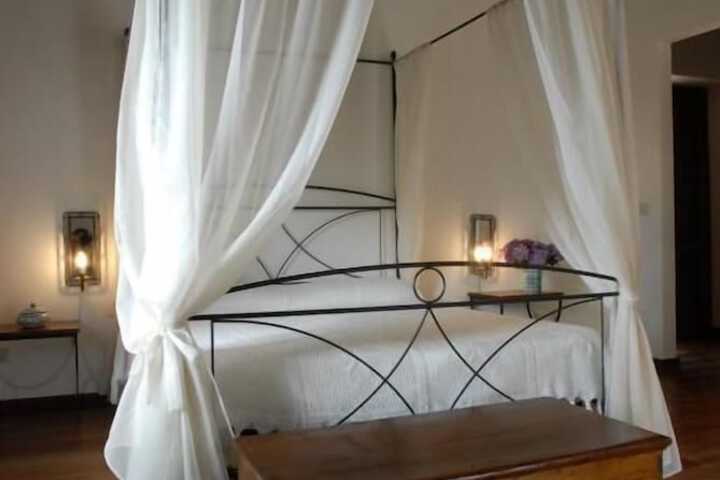 Room 7 of 41
