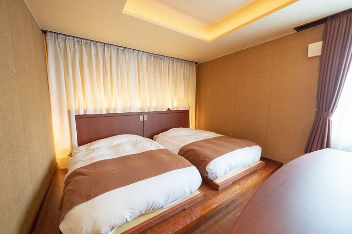 Room 19 of 60