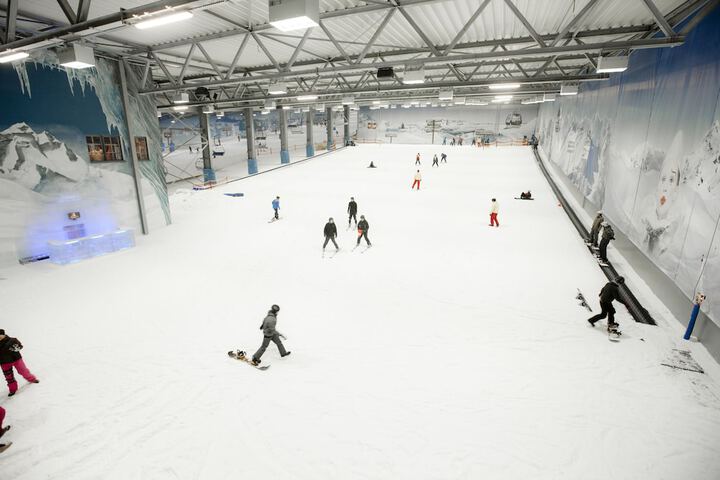 Snow and ski sports