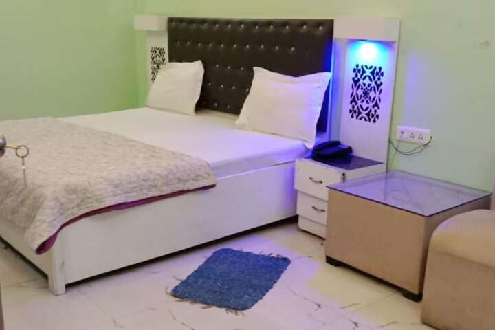 Room 19 of 43