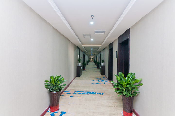 Hotel Interior 18 of 32