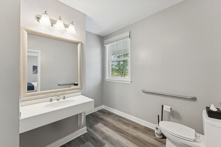 Clean Restrooms