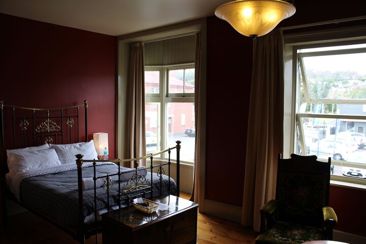 Room 13 of 61