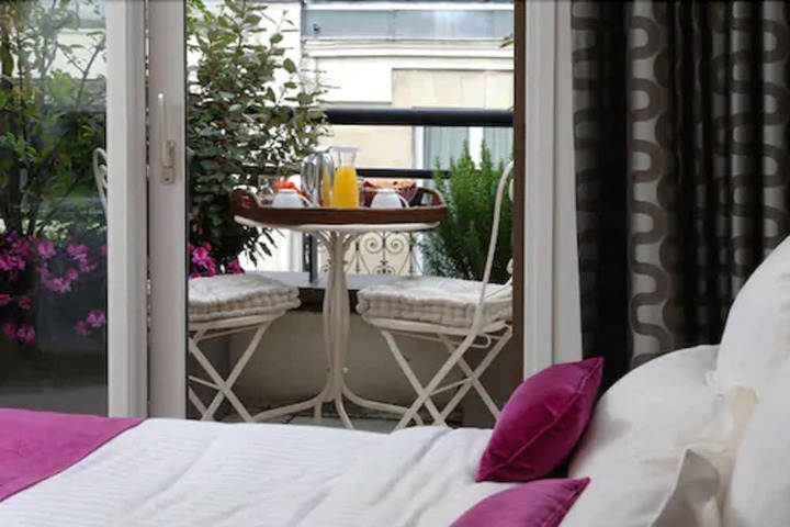 Room 4 of 38