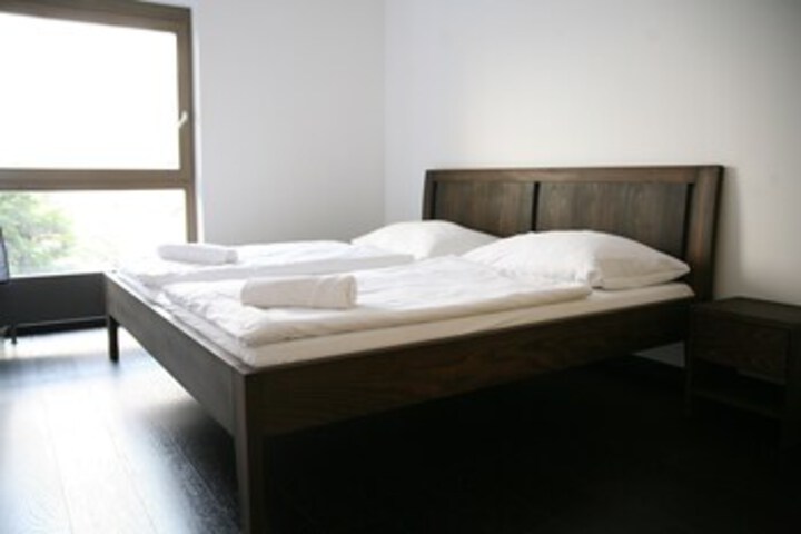 Room 192 of 275