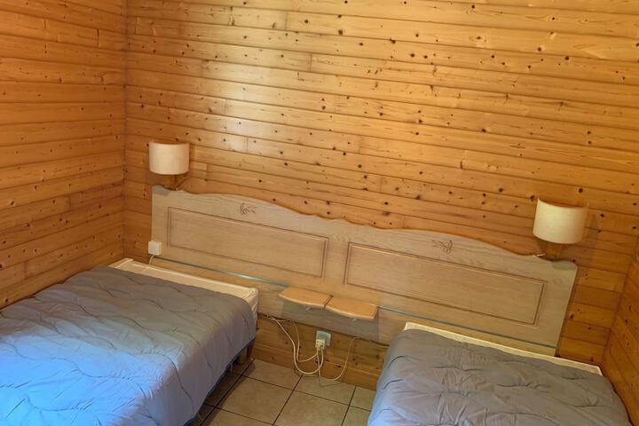 Room 5 of 35