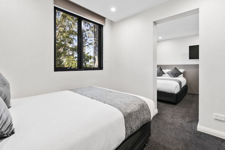 Room 3 of 62