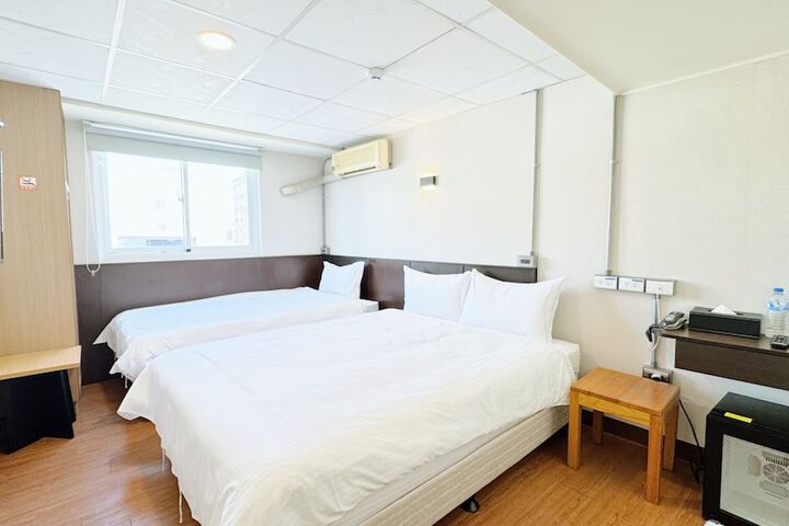 Room 21 of 41