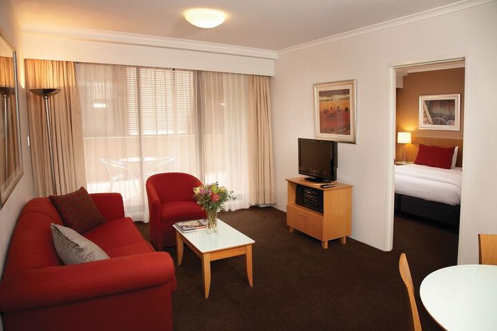 Room 20 of 33