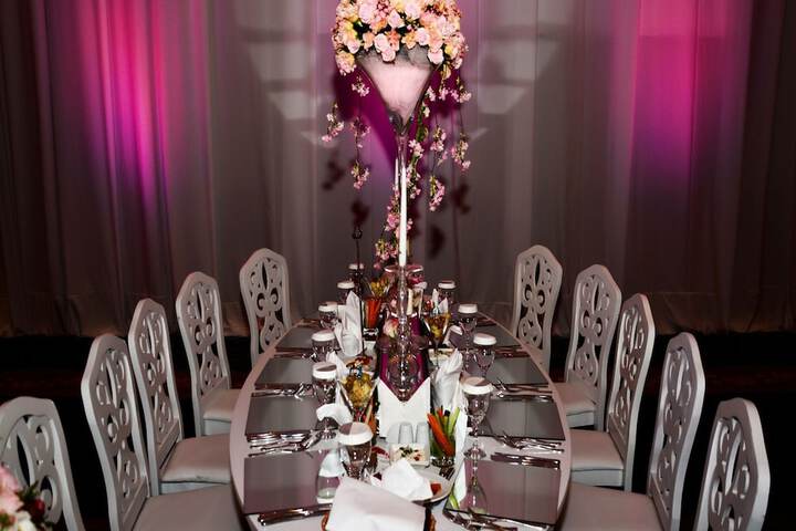 Ballroom/Hall 87 of 95