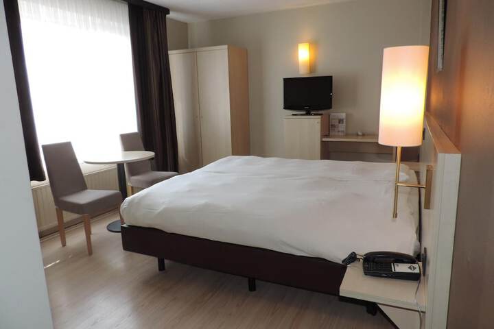 Room 18 of 55