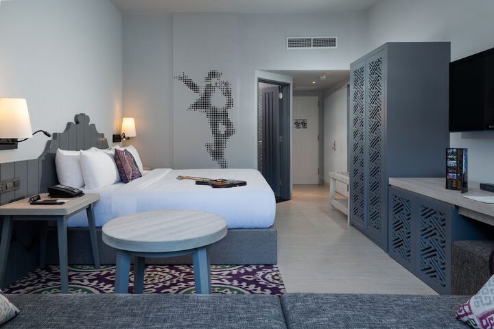 Room 11 of 53
