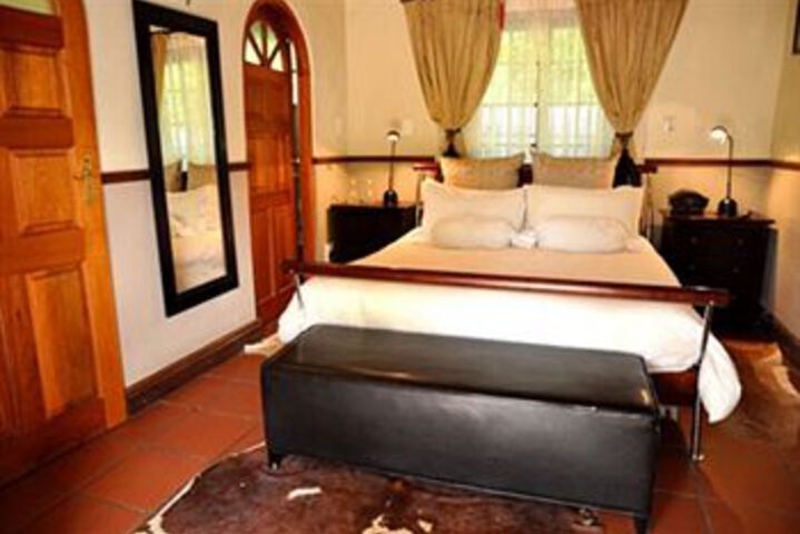 Room 11 of 26