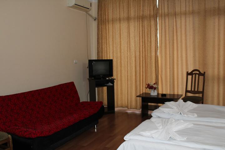 Room 7 of 23