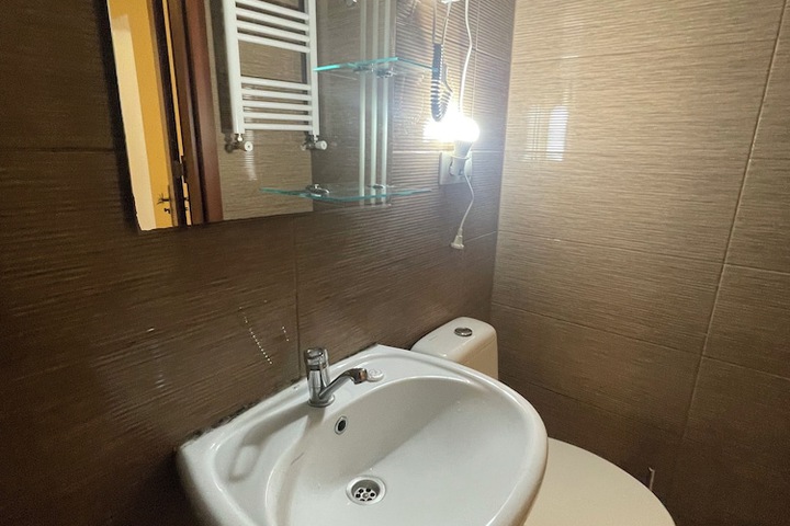 Room 108 of 146