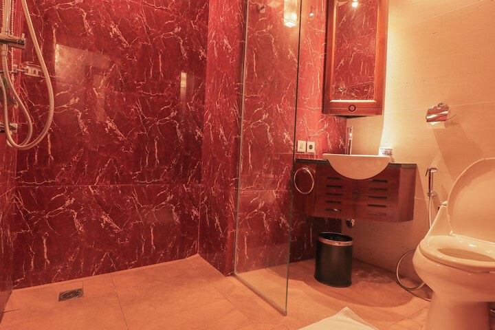 Room 7 of 29