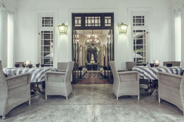 Dining 43 of 72
