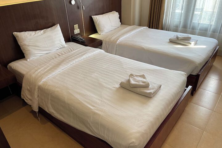 Room 16 of 73