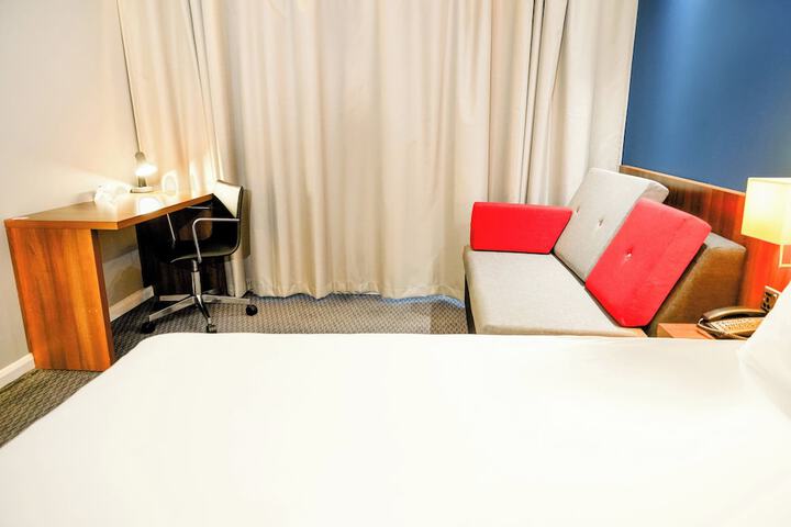 Room 17 of 58