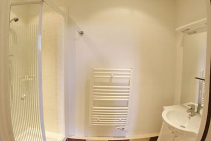 Room 2 of 24