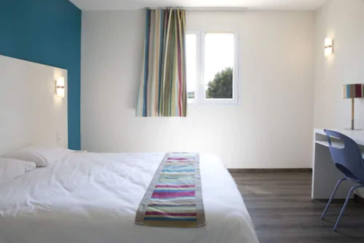 Room 15 of 46
