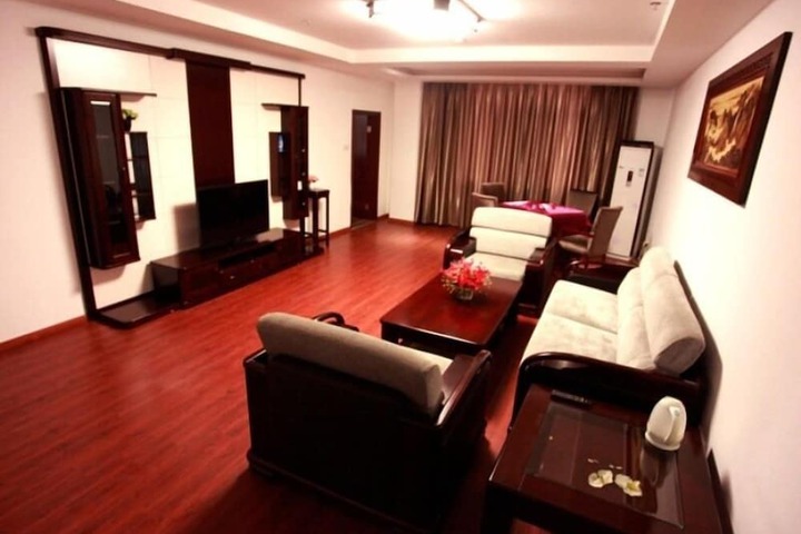 Room 43 of 66