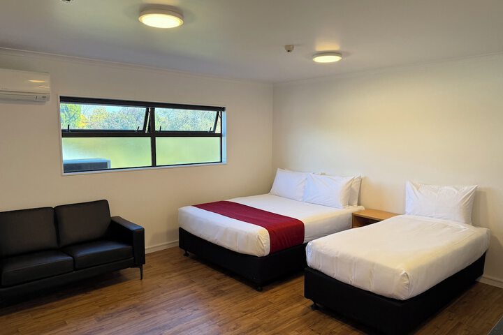 Room 5 of 31