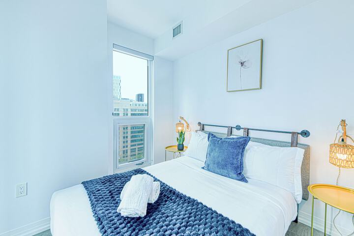 Room 379 of 652