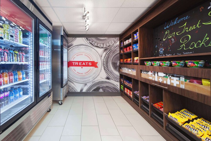 Snack bar